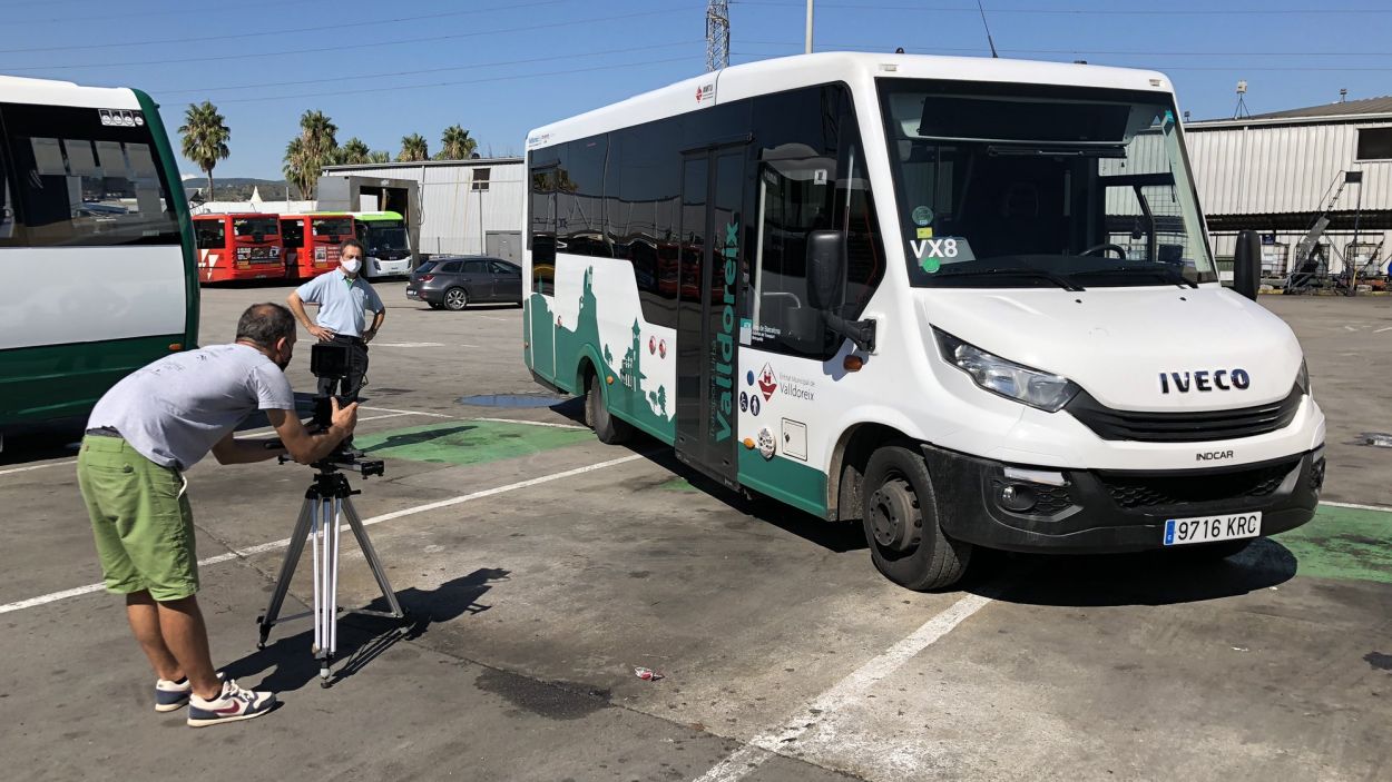 L'autobús de Valldoreix, protagonista publicitari de la marca francesa Leanor Paris