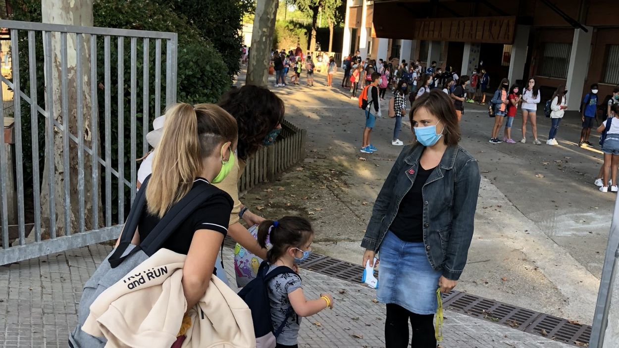 [FAQ] Tot el que has de saber dels ajuts per a l'escolarització d'infantil, primària i secundària