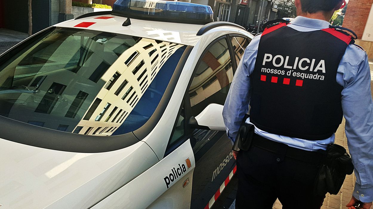Quatre detinguts acusats de robatori en un domicili del barri de Can Trabal de Sant Cugat
