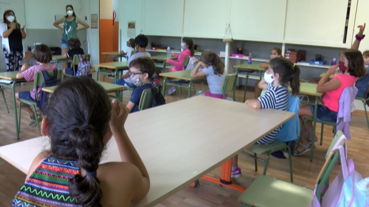 Augmenten significativament els grups confinats a centres educatius santcugatencs
