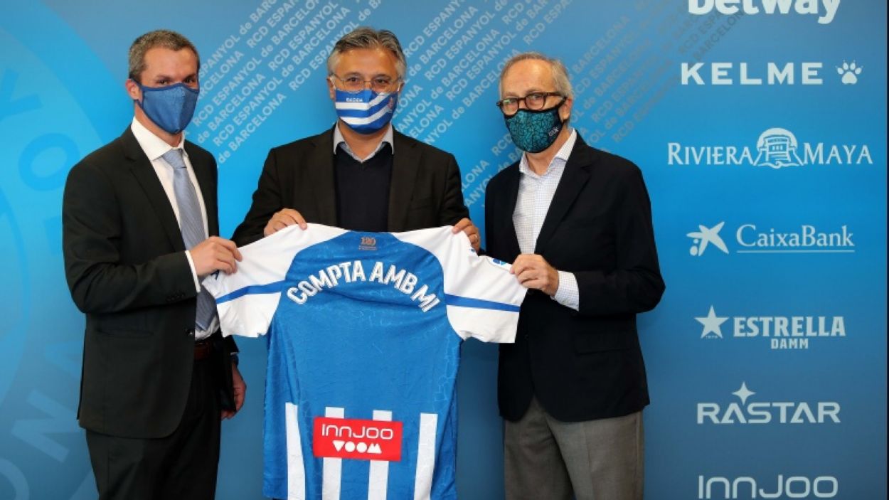 La Penya Pericos de Sant Cugat referma el vincle amb el RCD Espanyol