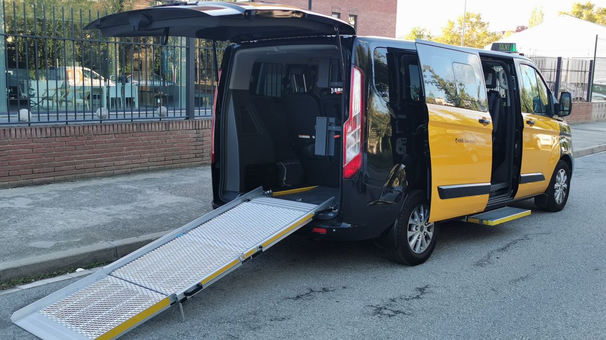 Sant Cugat ja disposa de taxi adaptat