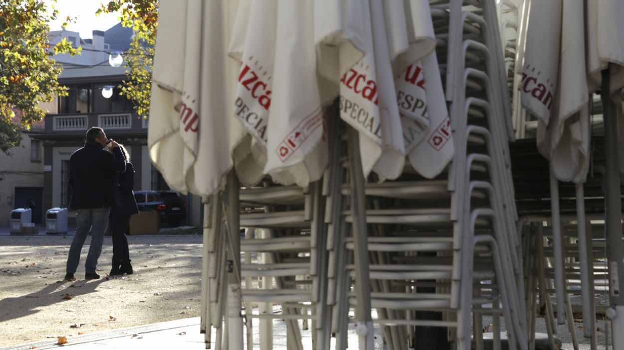 Dues setmanes sense bars ni restaurants