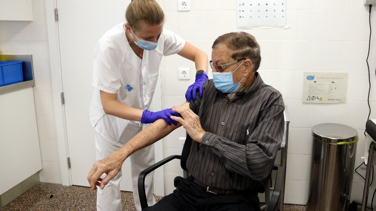 La Casa de Cultura, epicentre de la campanya de vacunació de la grip a Sant Cugat