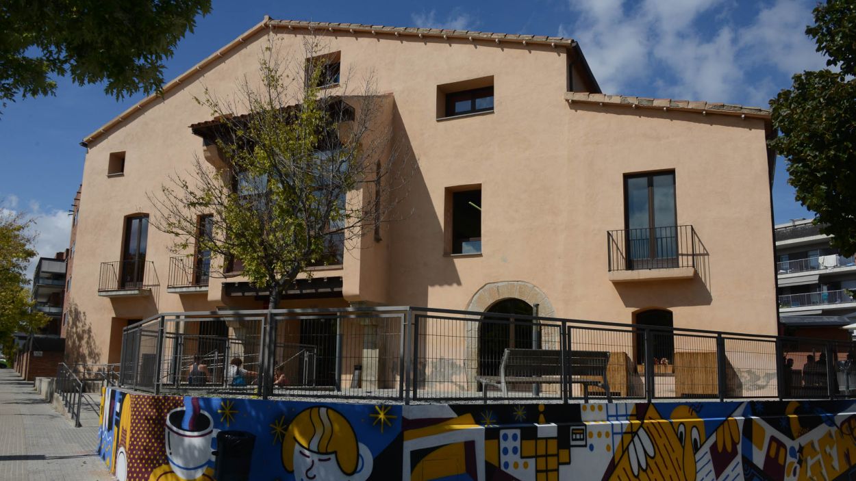 L'Ajuntament licita la gestió de la XCCP, l'Oh!ficina Jove i la gestió tècnica del teatre La Unió per 5 milions d'euros