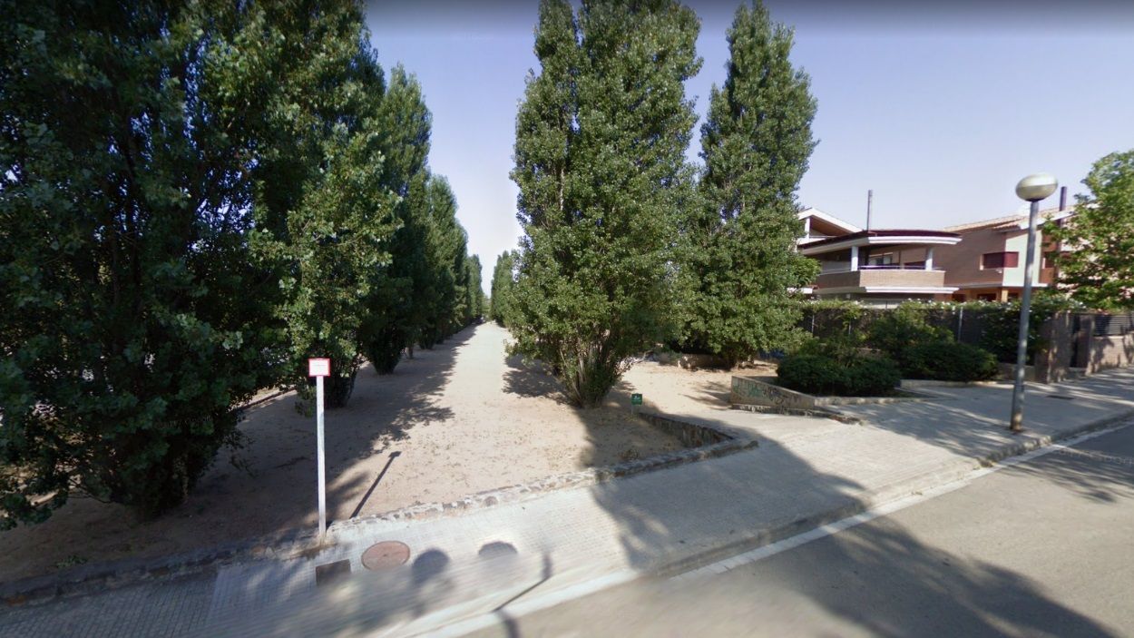 Queixes veïnals per la ubicació d'un pipicà a Mira-sol