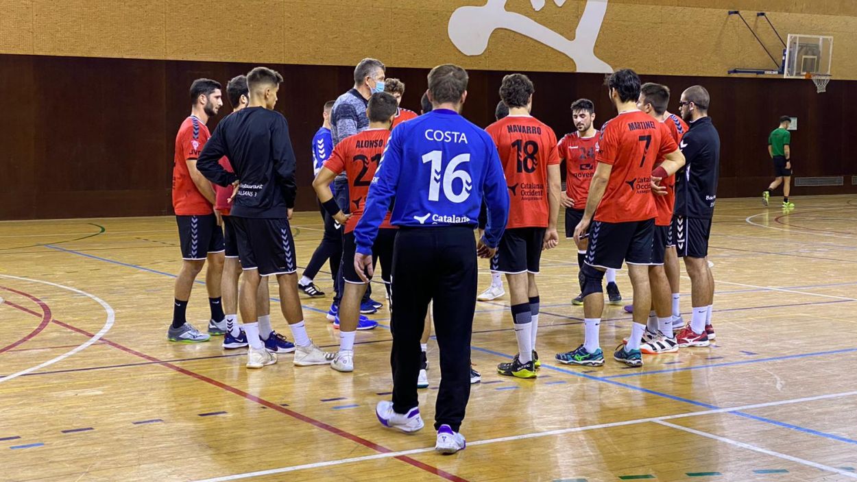 L'Handbol Sant Cugat vol escalar posicions a la classificació davant el Sant Joan Despí