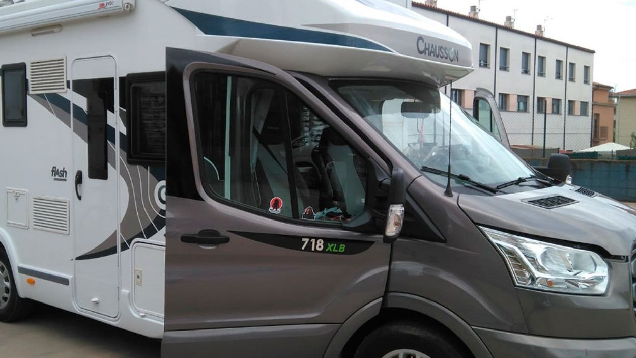 On s'han d'aparcar les caravanes i les autocaravanes?