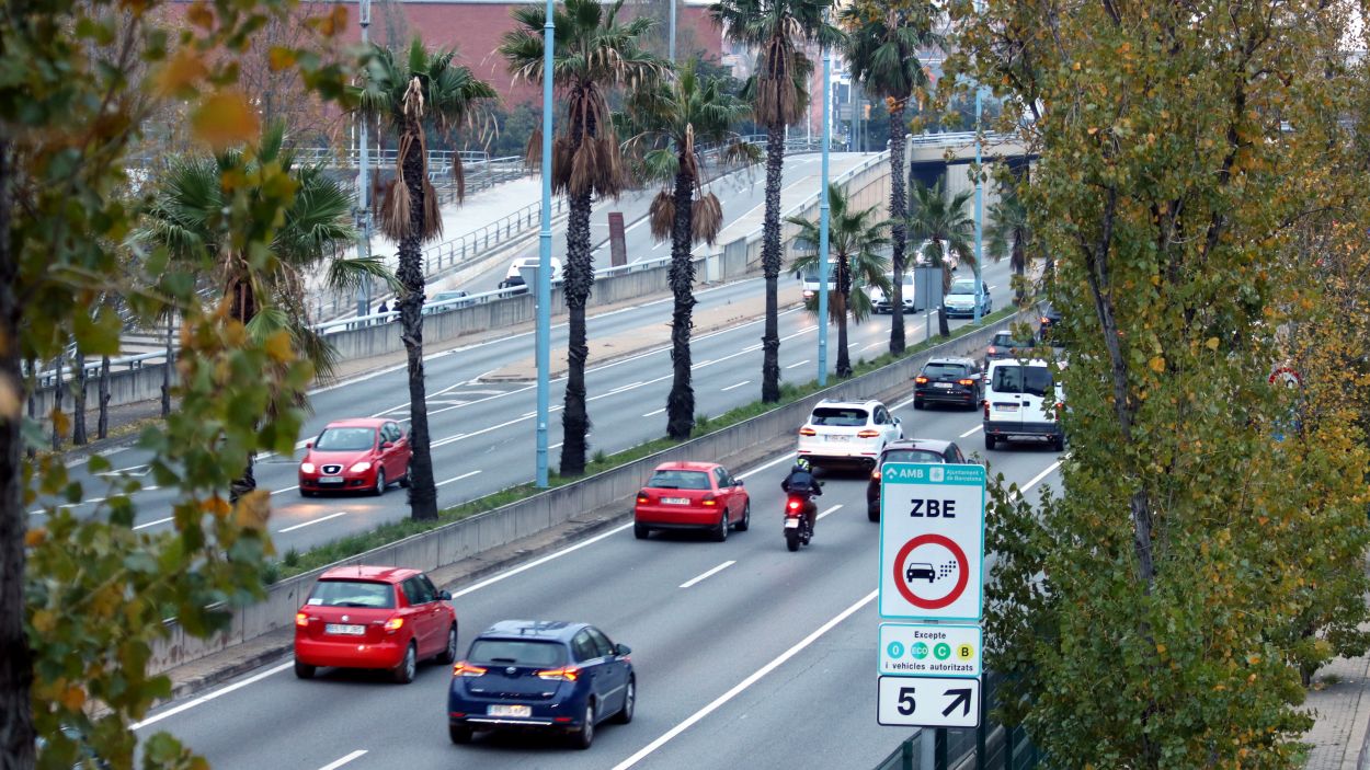 Les furgonetes sense distintiu ambiental no podran circular per la ZBE Rondes Barcelona a partir de l'1 d'abril