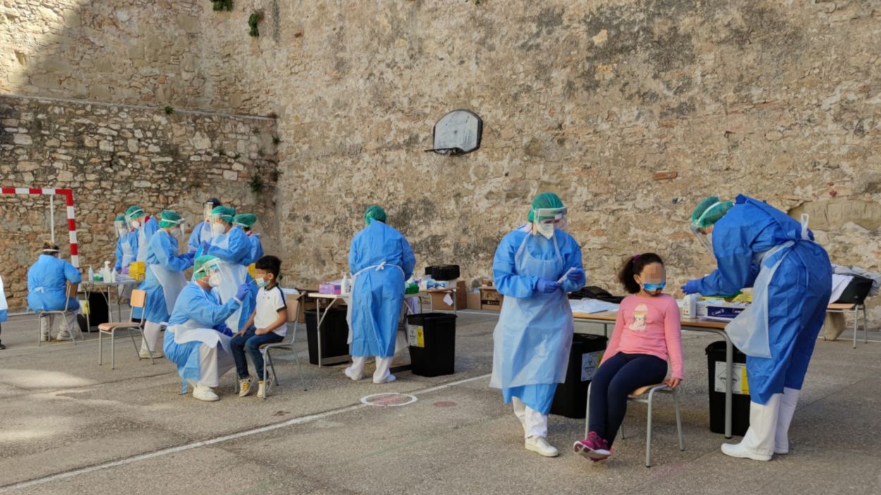 Hi haurà personal sanitari a l'aula per supervisar les automostres d'alumnes d'ESO
