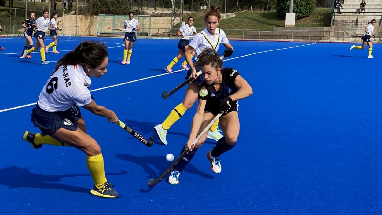 El Junior femení d'hoquei herba vol trencar l'hegemonia del rei de copes, el Club de Campo