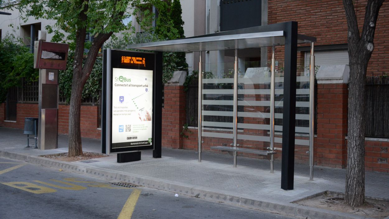 Més freqüència de pas, recorreguts més linials i més connectats: el nou servei de bus de Sant Cugat es comença a definir
