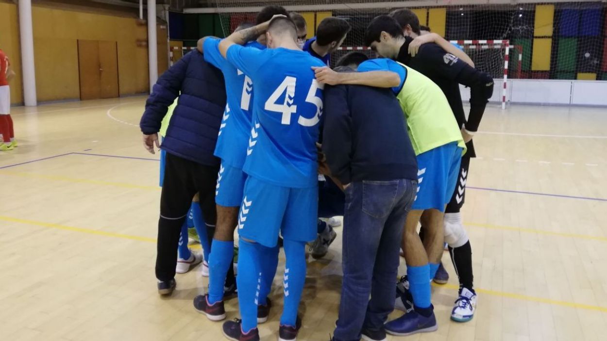 Desfeta de l'Olímpyc Floresta a la pista del líder