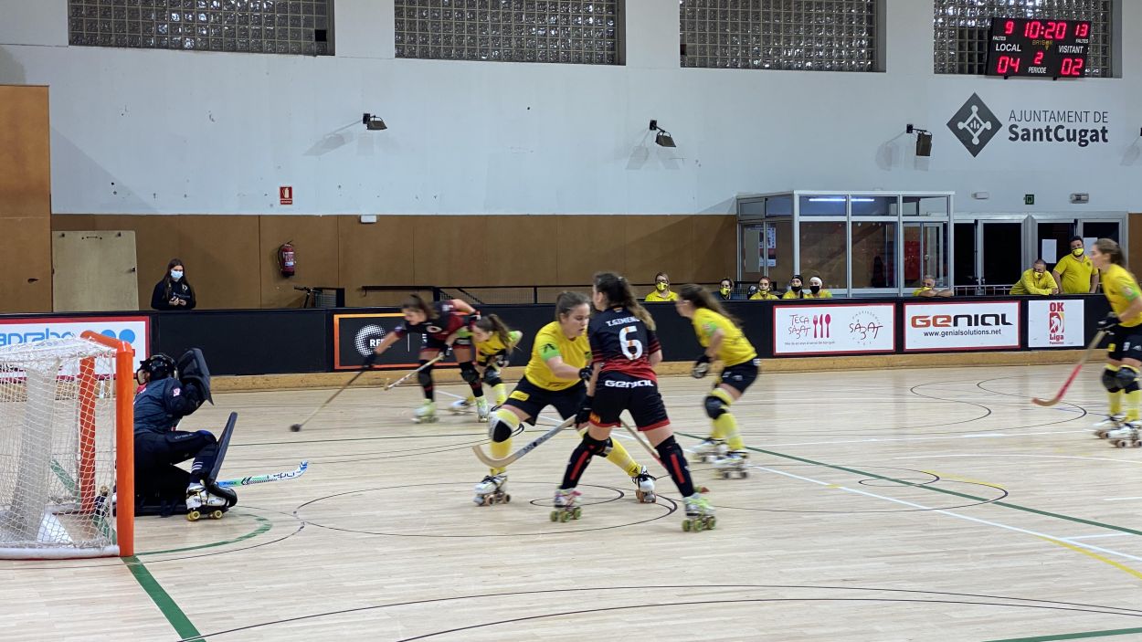 El Patí Hoquei Sant Cugat femení cau davant el Voltregà en un duel ajustat