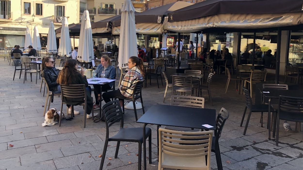 Els bars i restaurants agafen aire amb un horari ampliat ininterromput fins a les 17 h