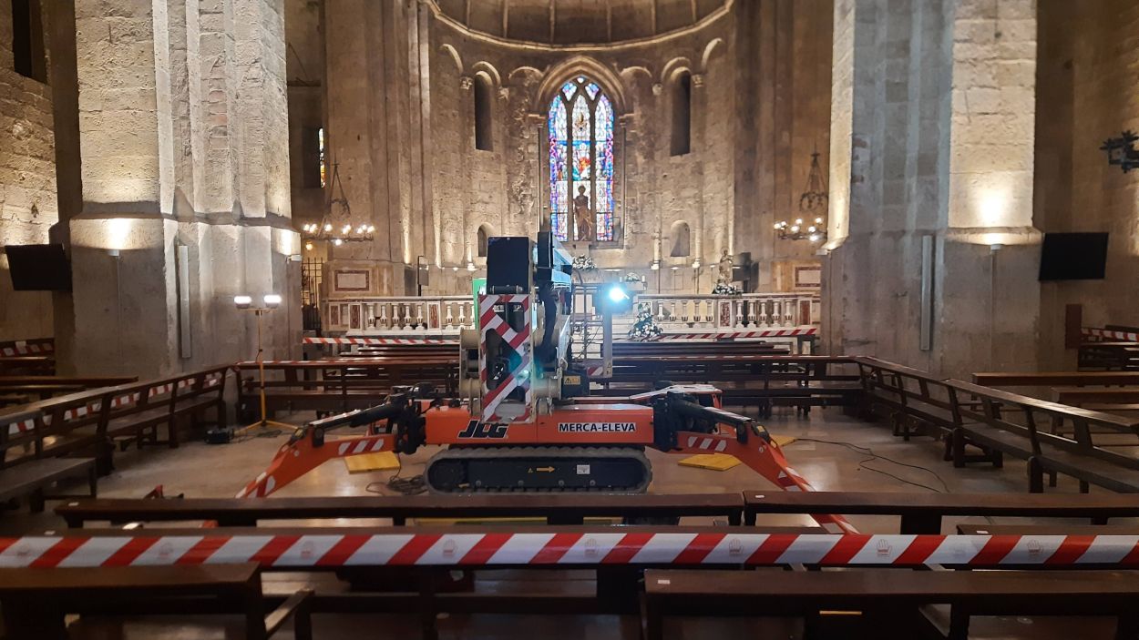 La nova restauració del Monestir de Sant Cugat vol evitar el desplaçament de l'estructura