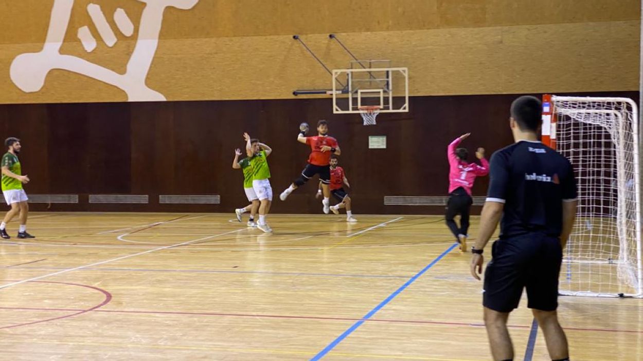 El lideratge de l'Handbol Sant Cugat, el més destacat de la jornada esportiva