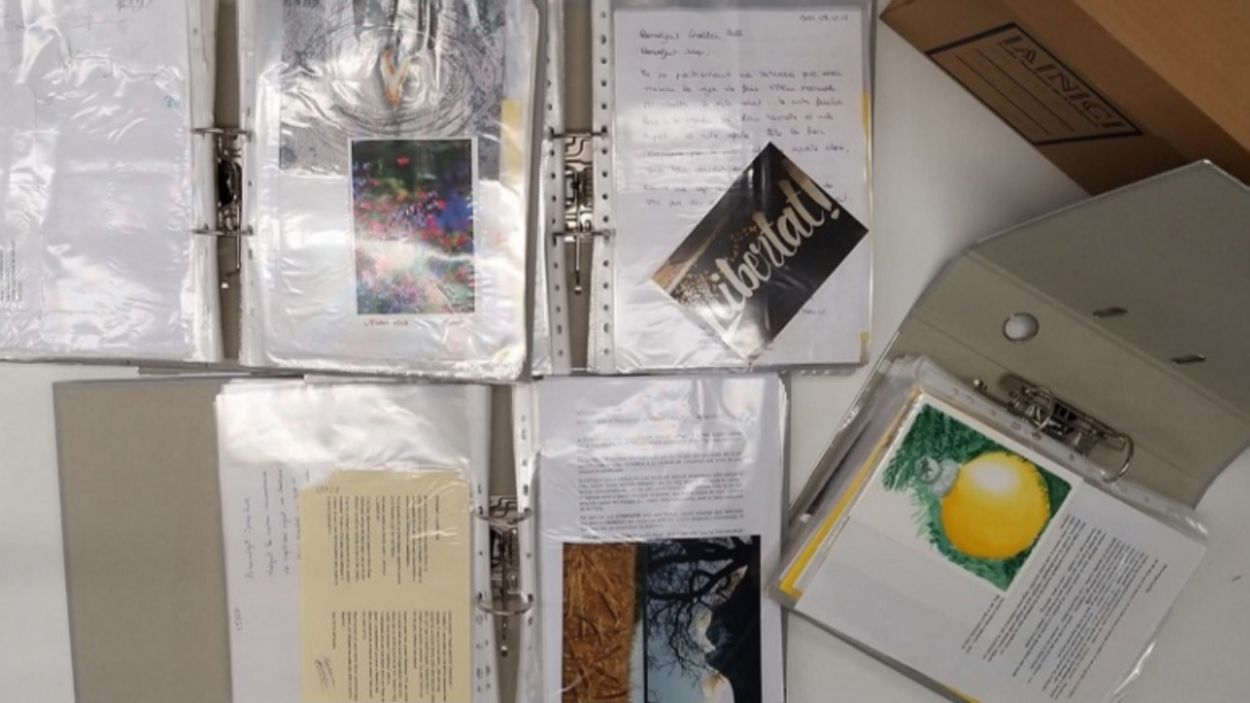 L'exconseller Rull lliura a l'Arxiu Nacional més de 10.000 cartes que ha rebut a la presó