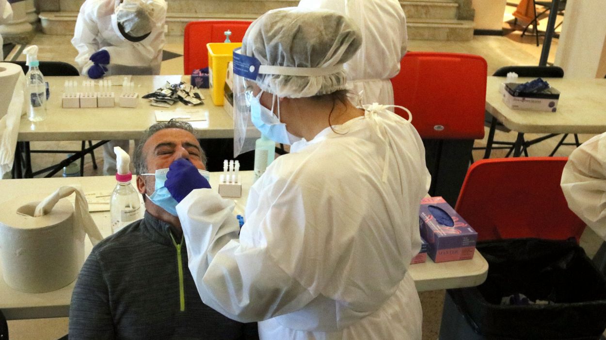 Fort descens de les dades de la pandèmia a Sant Cugat mentre a Catalunya tornen a créixer