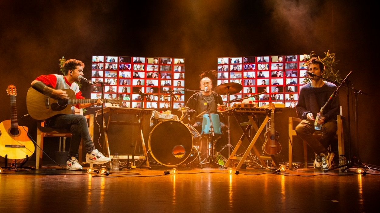 Stay Homas s'endú dos premis ARC, els reconeixements de la indústria de la música en directe