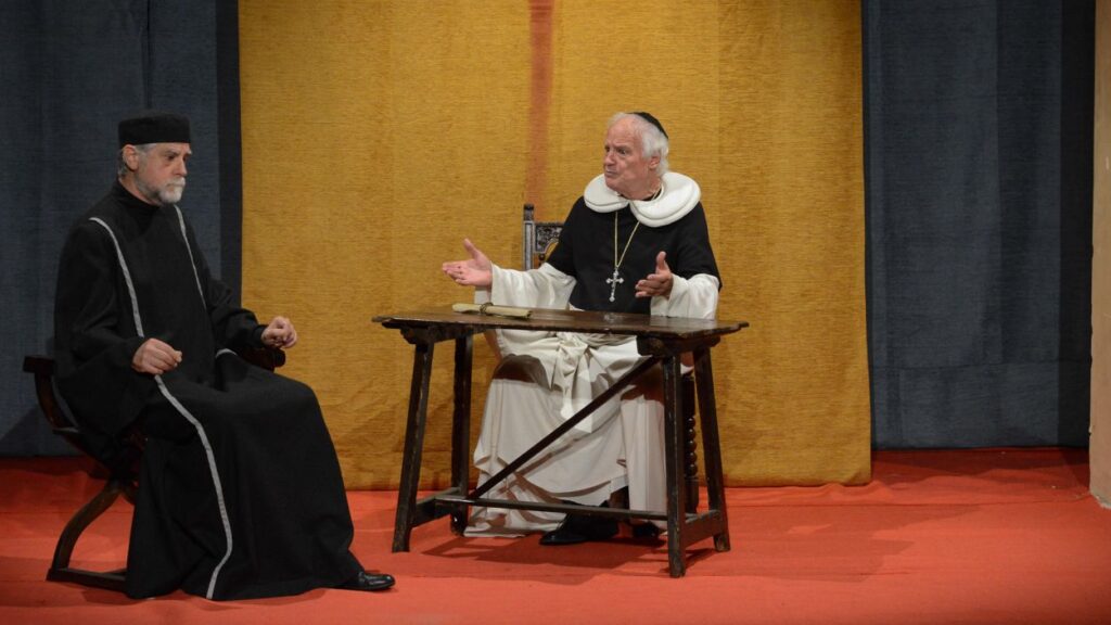 Alt: 'Pedra i Sang' torna a la Sala Capitular del Monestir per Nadal per celebrar els 20 anys