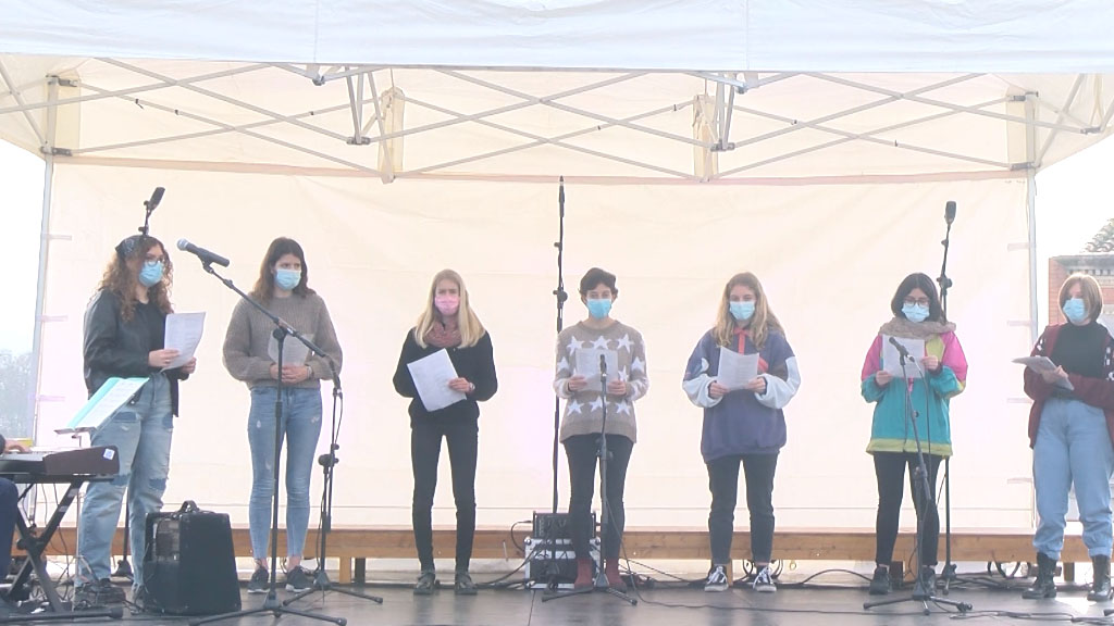 Nadales al carrer: Cor Jove Escola Fusió