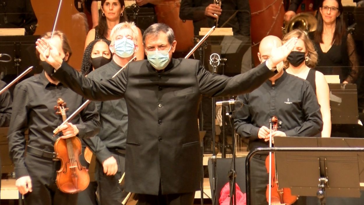 El Teatre-Auditori acomiada 2020 a cop de vals