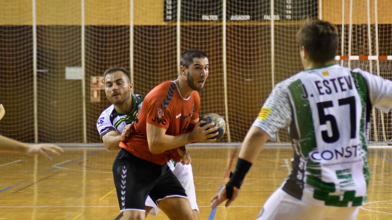 L'Handbol Sant Cugat visita la pista de l'OAR Gràcia amb moltes baixes