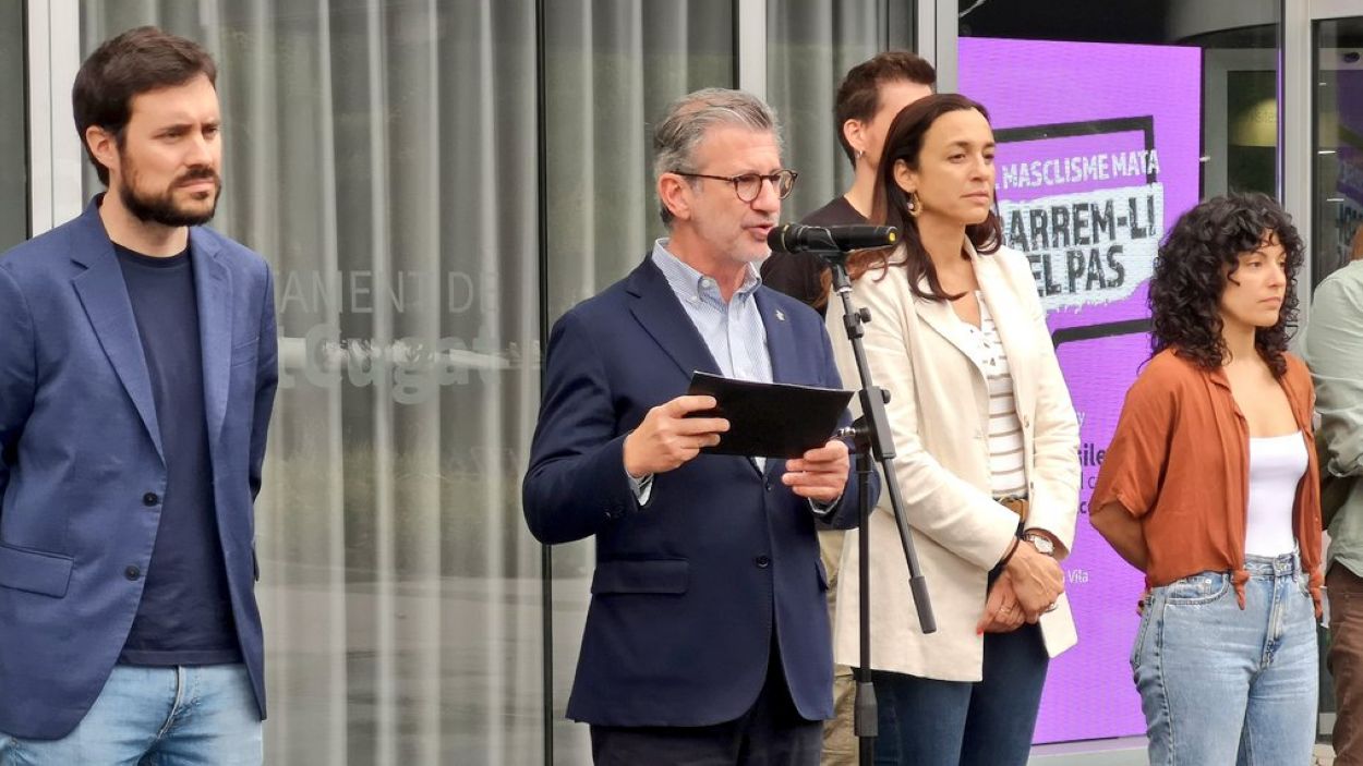 Minut de silenci a Sant Cugat pel feminicidi ocorregut a Barcelona