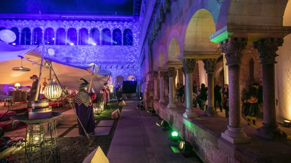 La màgia dels Reis Mags impregna el Claustre del Monestir