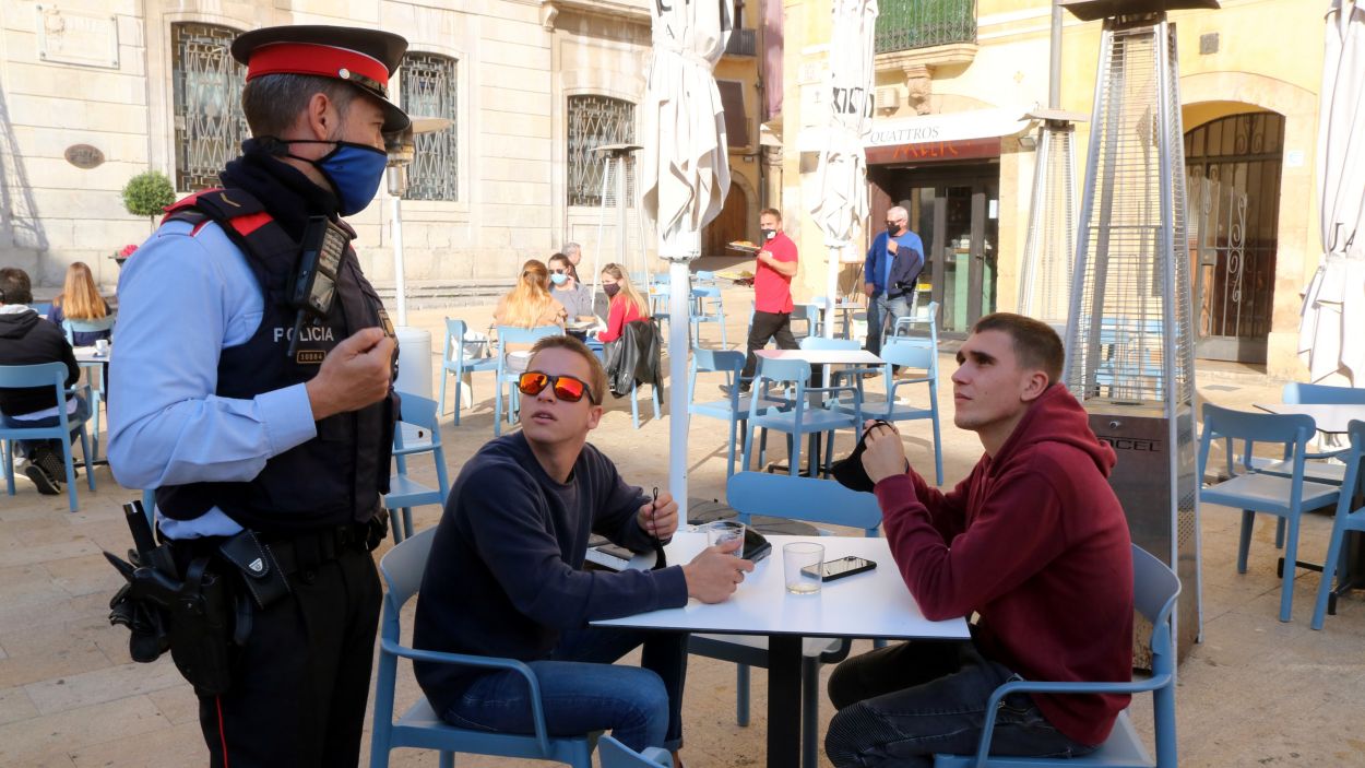 Els Mossos intensificaran les inspeccions a tots els bars i restaurants de Sant Cugat per la pandèmia