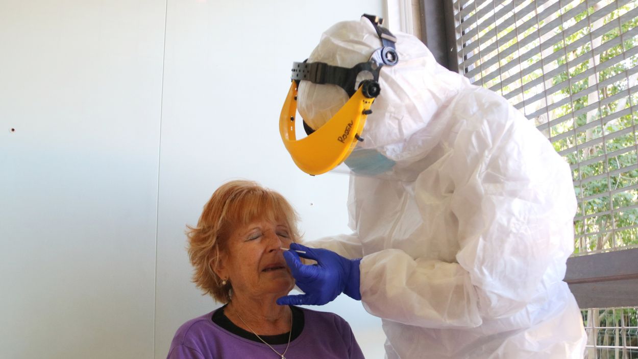 Indicadors epidemiològics estables a Sant Cugat, on la velocitat de reproducció torna a baixar de l'1