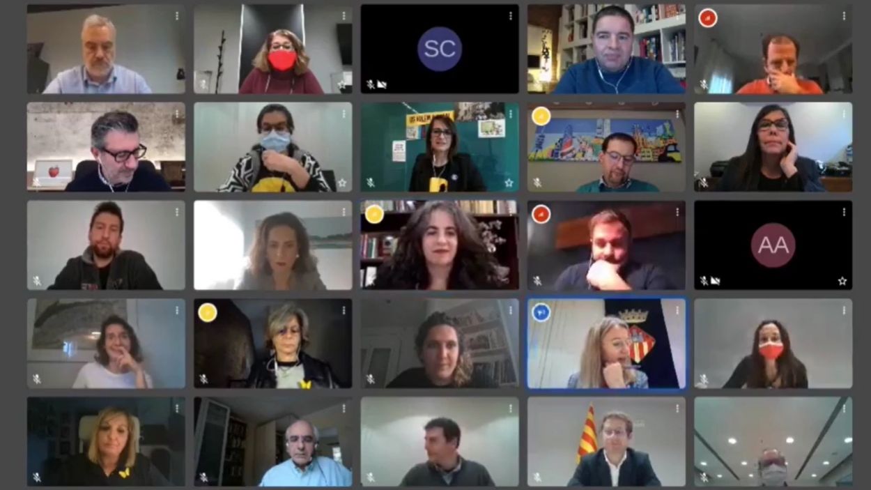La compra de la Torre Negra, la comissió del nomenclàtor i la sala Canigó, al torn de precs i preguntes