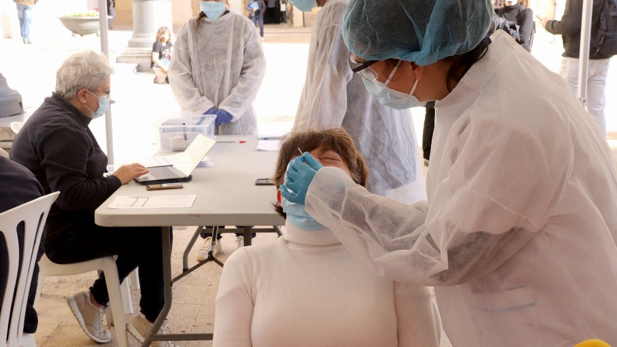 Sant Cugat continua per sobre dels 100 contagis nous diaris de Covid-19