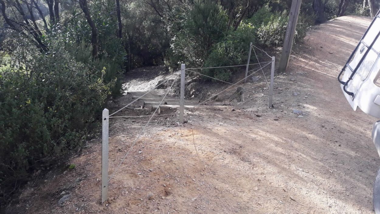 Tancat un dels accessos al pantà de Can Borrell pel mal estat de les escales