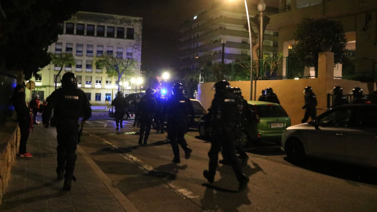 Tres santcugatencs detinguts durant les protestes pro Hasél a Barcelona