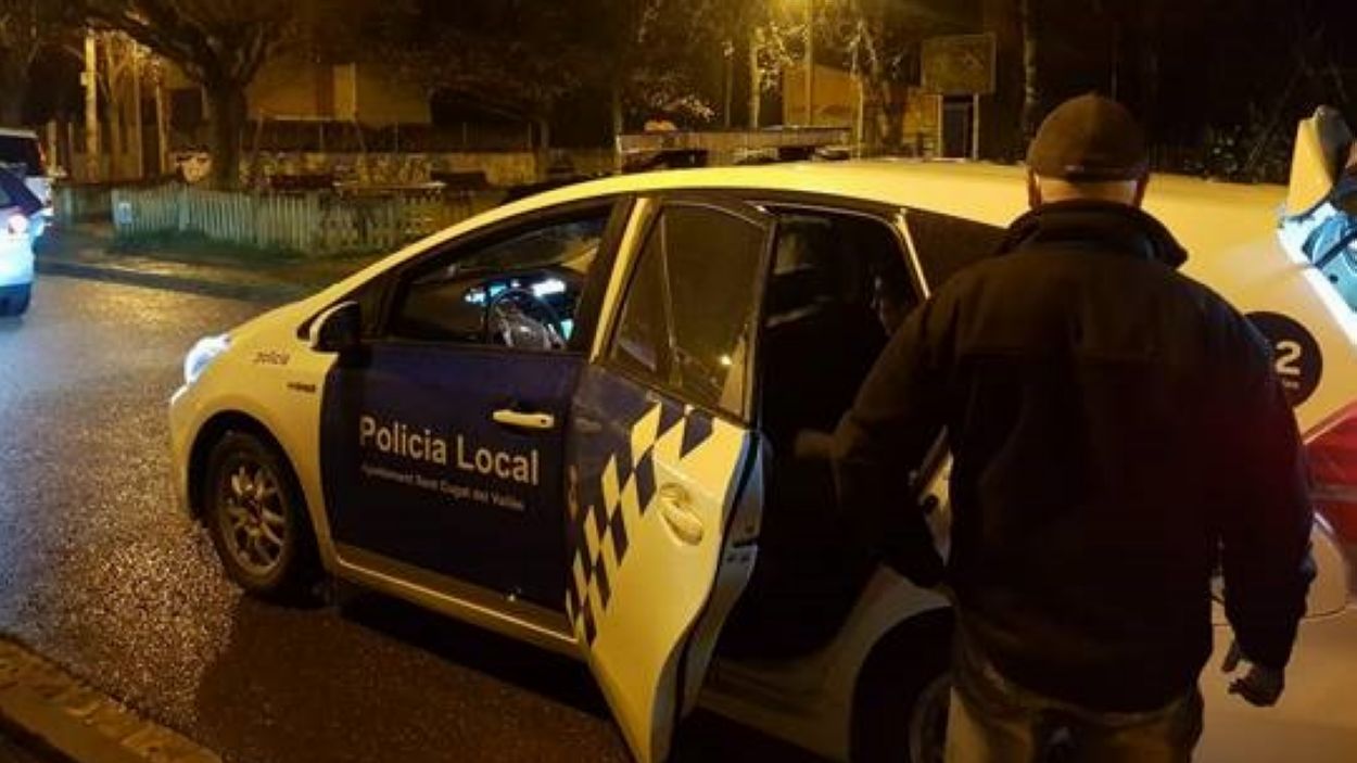 210225-detencio-policia-local-a-ajuntament.jpg
