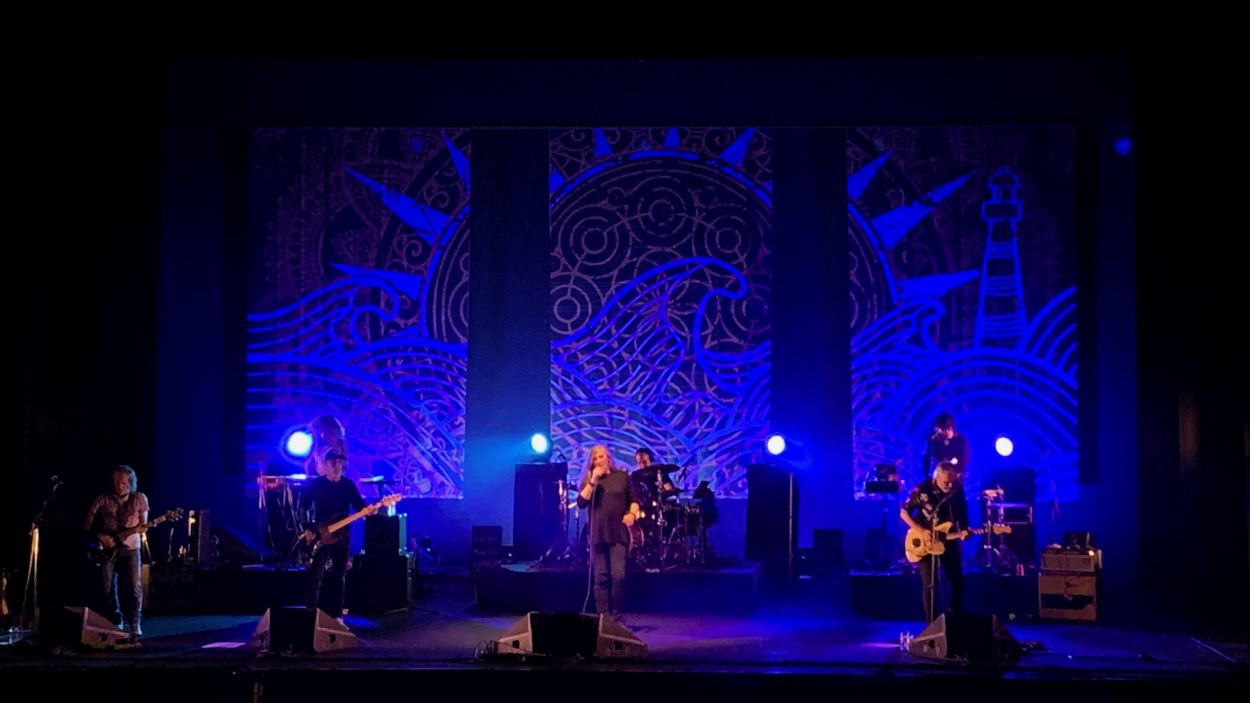 El Teatre-Auditori vibra al ritme de 'La gran onada', el 10è disc de Sopa de Cabra