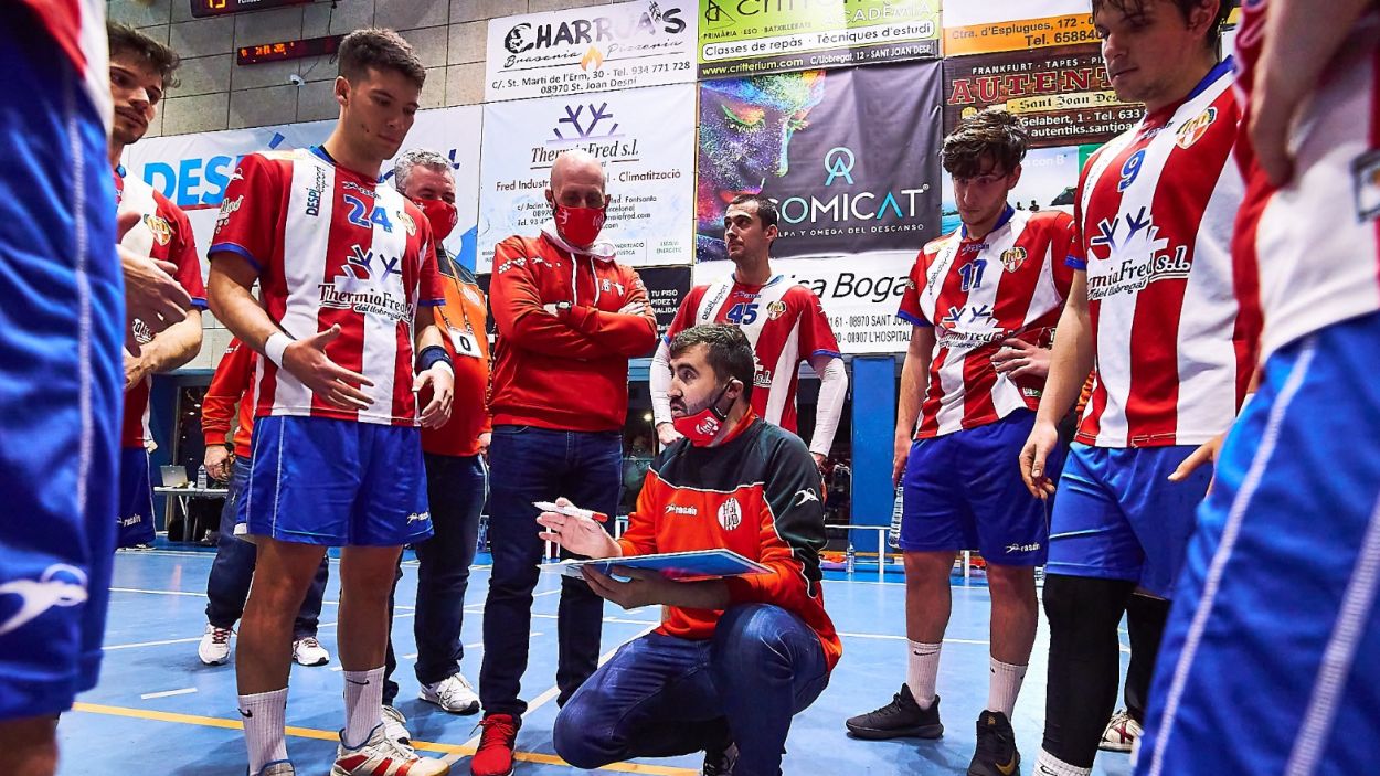 L'entrenador santcugatenc d'handbol David López  afronta una aventura francesa al Thuir