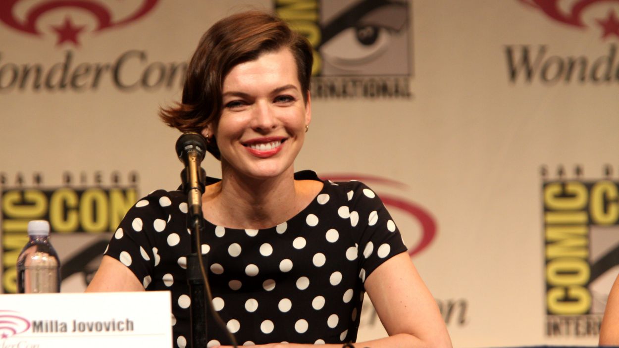 El 'Cinema a la Xarxa' s'endinsa en la faceta de cantant de Milla Jovovich