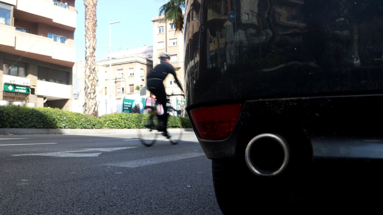 La Zona de Baixes Emissions supera el tràmit del ple i es posarà en marxa l'1 de maig
