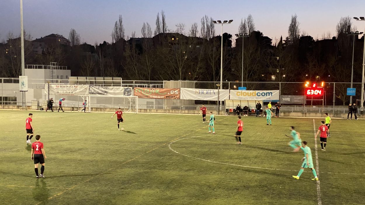 El SantCu masculí guanya el derbi contra la Unió Esportiva Rubí per la mínima