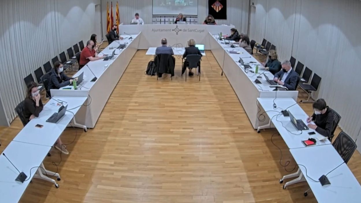 Els 90 anys de la Segona República, la vacunació a la Policia Nacional i els ajuts menjador, al torn de precs i preguntes