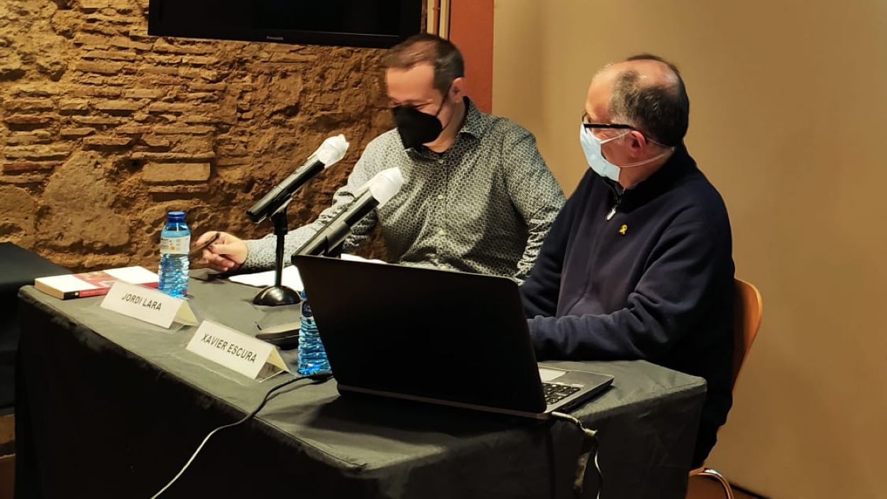 La novel·la prehistòrica de Xavier Escura, ara també en català