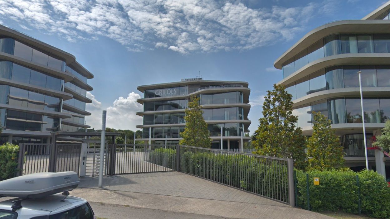 Grifols compra set centres de donació de plasma als Estats Units per 46,6 milions d'euros