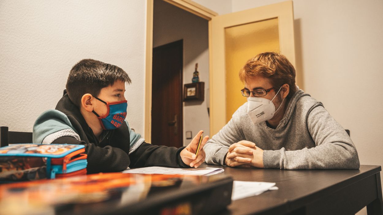 Quan l'aula de l'escola és (sempre) el menjador de casa