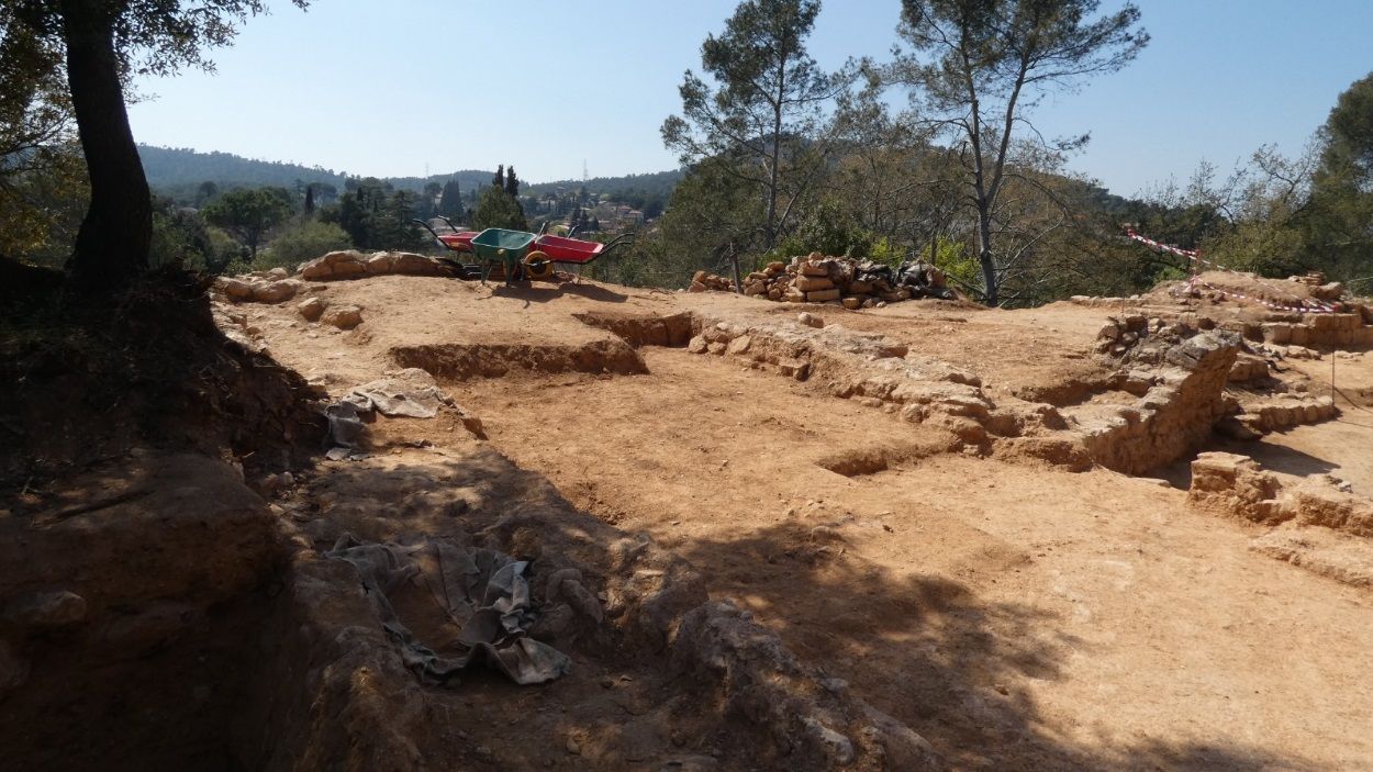Noves troballes arqueològiques en l'excavació al Castell de Canals de Valldoreix