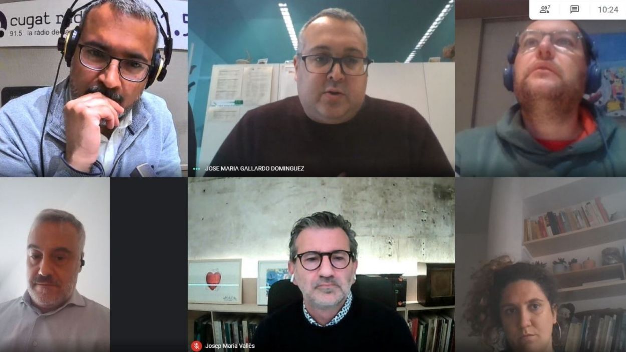 L'atur, tema de discrepància entre govern i oposició a la tertúlia 'El Gall del Monestir'