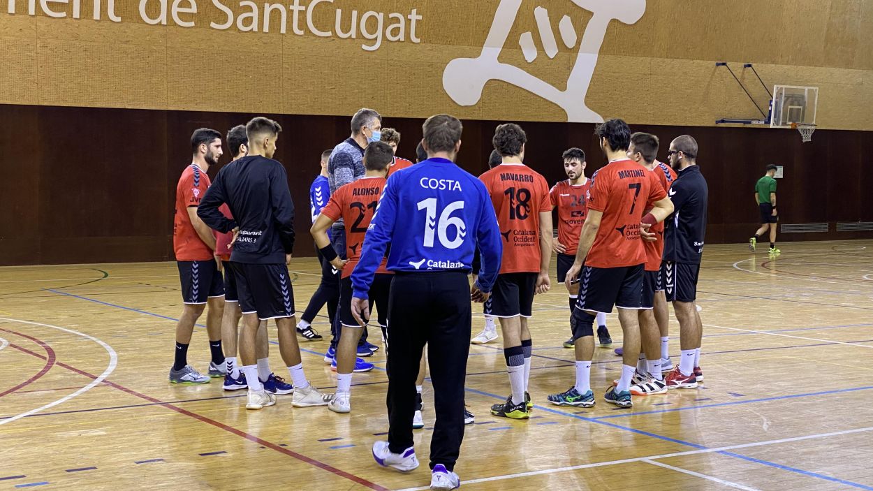 L'Handbol Sant Cugat supera al Palautordera amb sofriment
