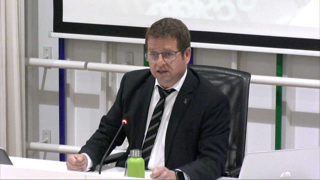 Alt: Pere Soler, alcalde accidental de Sant Cugat durant aquesta setmana